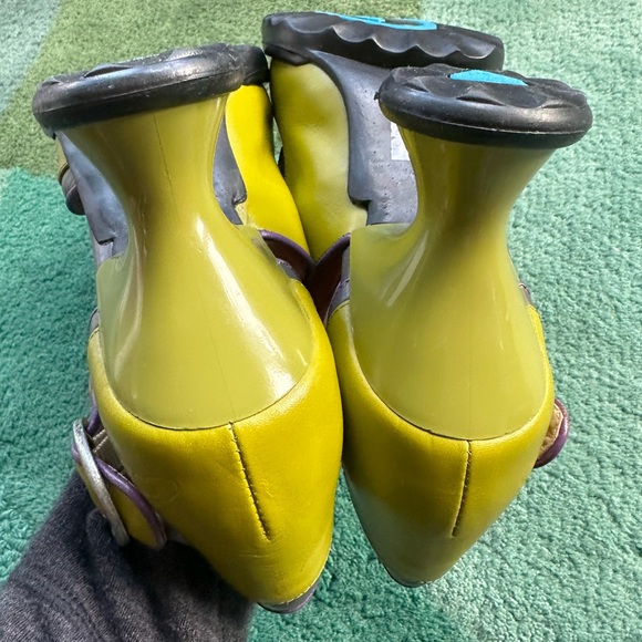 Fluevog NEARLY NEW Mini Elif olive/gray/purple asymmetrical buckle heel - 8.5 - Picture 13 of 16